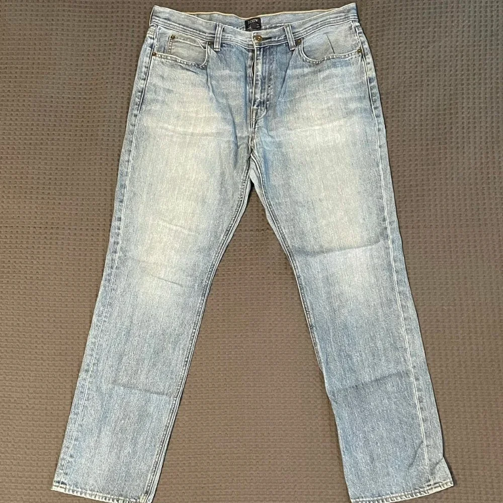 Mens J Crew Sutton Straight-Fit Jean in Light Wash 35x32